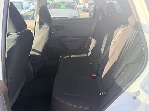 Used 2023 Nissan Rogue S AWD/4WD image 19