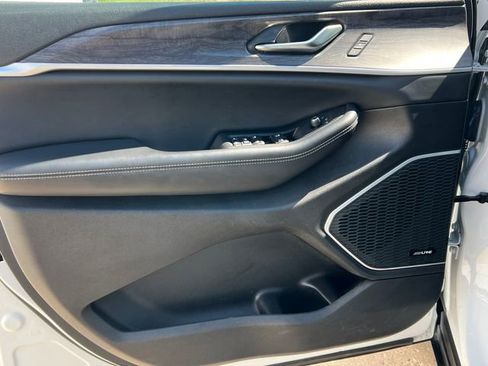 Used 2022 Jeep Grand Cherokee Limited 4xe image 15