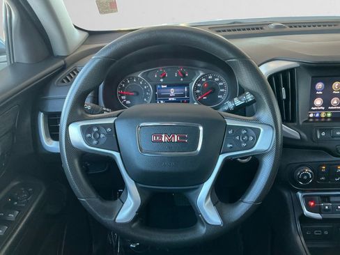 Used 2024 GMC Terrain SLE image 12