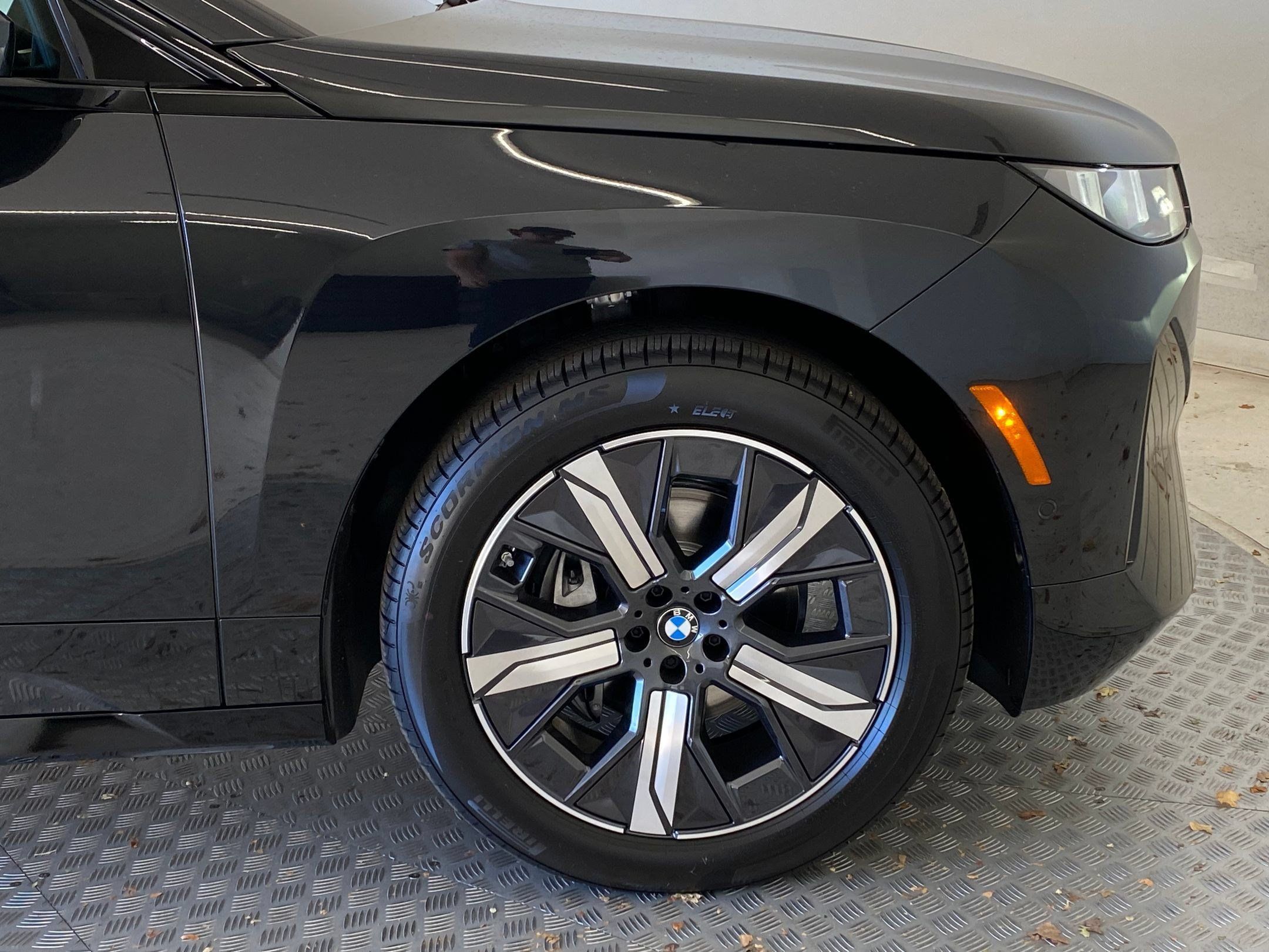 Used 2026 BMW iX xDrive45 AWD/4WD image 11