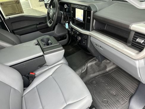 Used 2024 Ford F350 XL w/ XL Chrome Package image 31