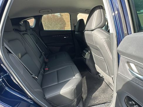 New 2025 Nissan Murano SV image 14