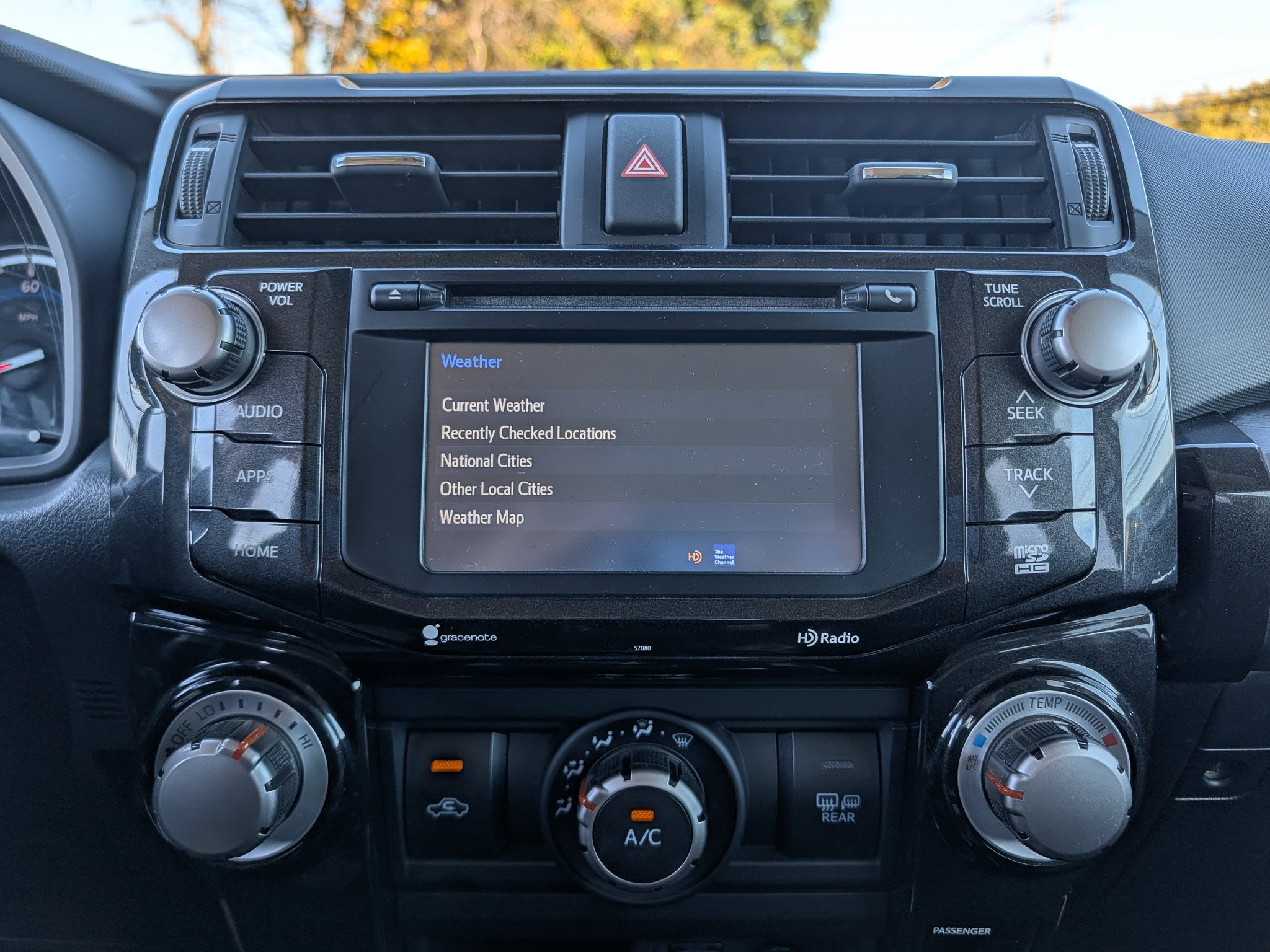 Used 2014 Toyota 4Runner Trail AWD/4WD image 29