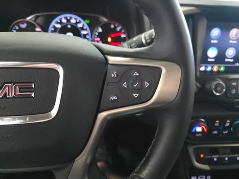 Used 2024 GMC Terrain Denali w/ Denali Premium Package AWD/4WD image 17