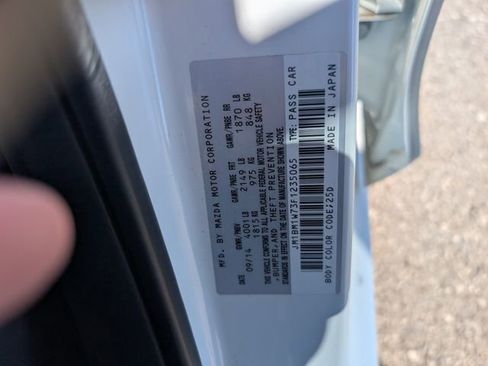 Used 2015 MAZDA MAZDA3 i Grand Touring image 29