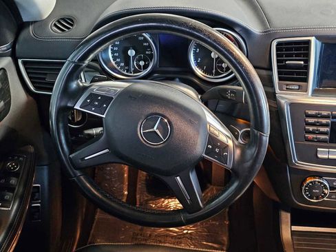 Used 2014 Mercedes-Benz GL 450 4MATIC image 22