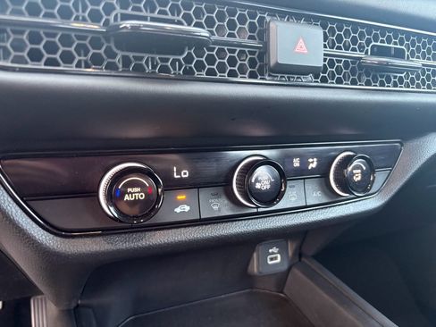 Certified 2024 Honda HR-V LX image 18