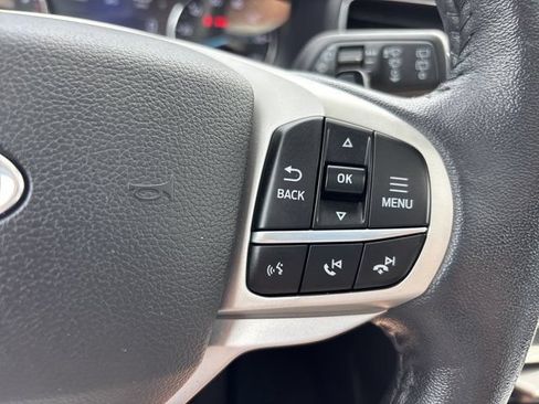 Used 2021 Ford Explorer XLT w/ Equipment Group 202A RWD image 30