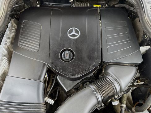 Used 2024 Mercedes-Benz GLE 350 4MATIC image 36
