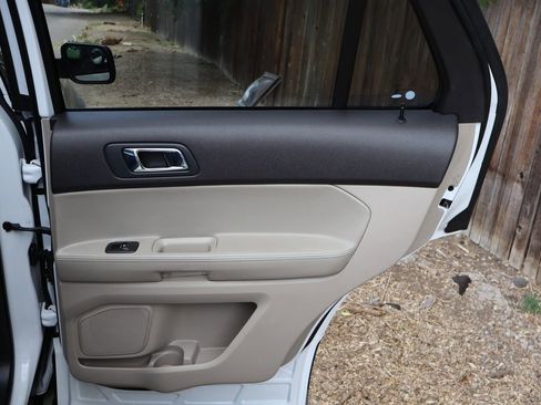 Used 2015 Ford Explorer 4WD image 26
