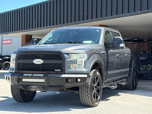 Used 2015 Ford F150 Lariat w/ Heavy-Duty Payload Package RWD image 3