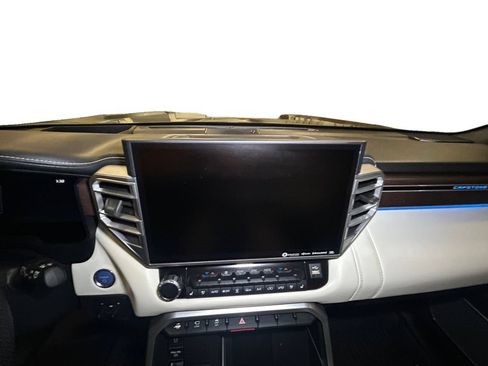 Used 2023 Toyota Sequoia 4WD image 10