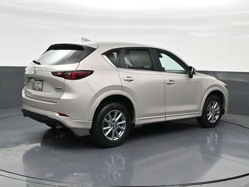 Used 2024 MAZDA CX-5 AWD 2.5 S w/ Select Package image 5