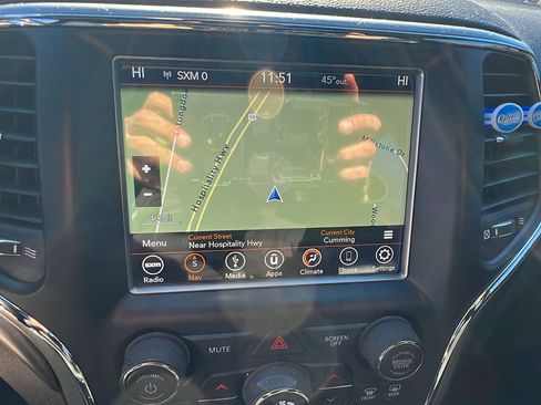 Used 2018 Jeep Grand Cherokee Altitude image 33