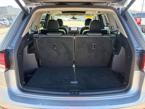 Used 2025 Volkswagen Atlas SEL image 37