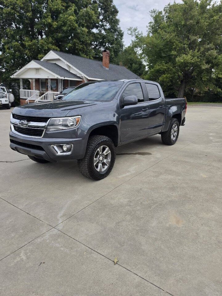 Used 2015 Chevrolet Colorado LT w/ LT Convenience Package RWD image 2