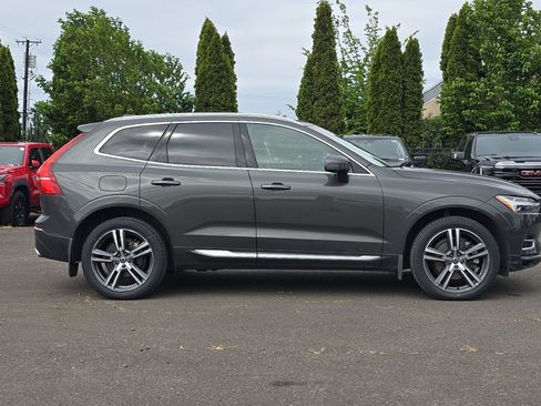 Used 2021 Volvo XC60 T8 Inscription Expression AWD/4WD image 3