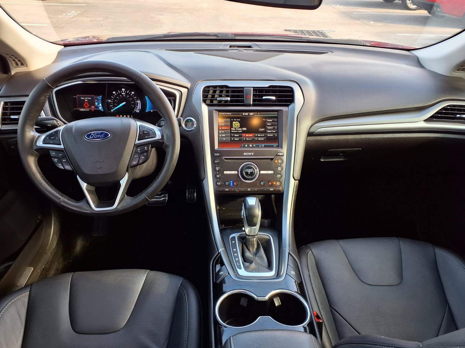 Used 2016 Ford Fusion Titanium FWD image 4
