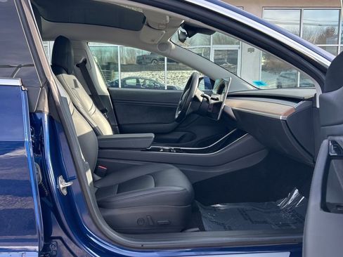 Used 2018 Tesla Model 3 Long Range image 8