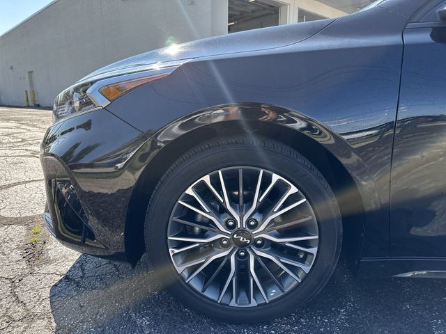 Certified 2023 Kia Forte GT-Line FWD image 20