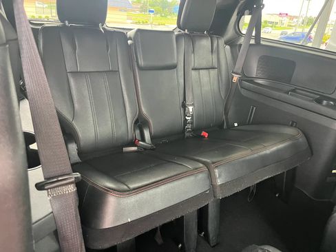 Used 2019 Dodge Grand Caravan GT FWD image 17