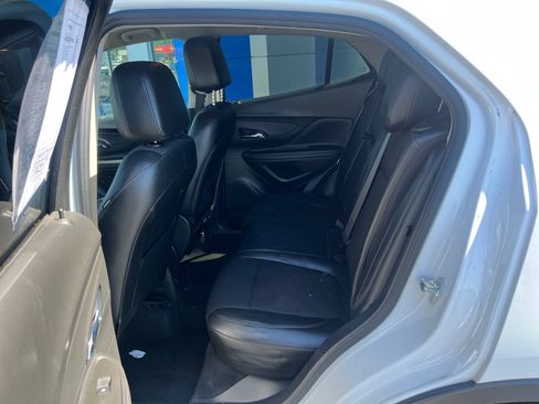 Used 2019 Buick Encore Preferred FWD image 9