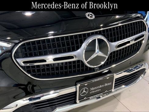 Used 2026 Mercedes-Benz GLC 300 4MATIC image 30