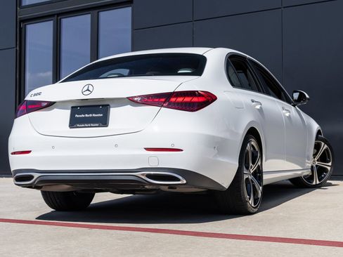Used 2023 Mercedes-Benz C 300 Sedan image 8