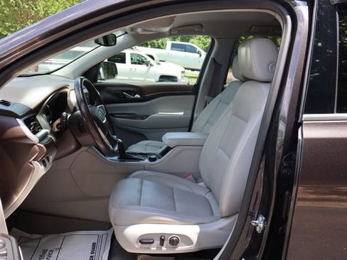 Used 2019 GMC Acadia SLT AWD/4WD image 17