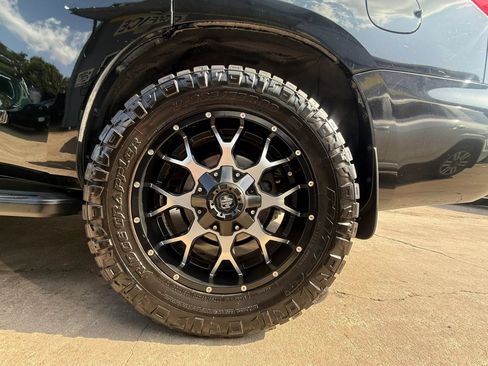 Used 2013 Toyota Sequoia SR5 w/ Premium Pkg RWD image 29
