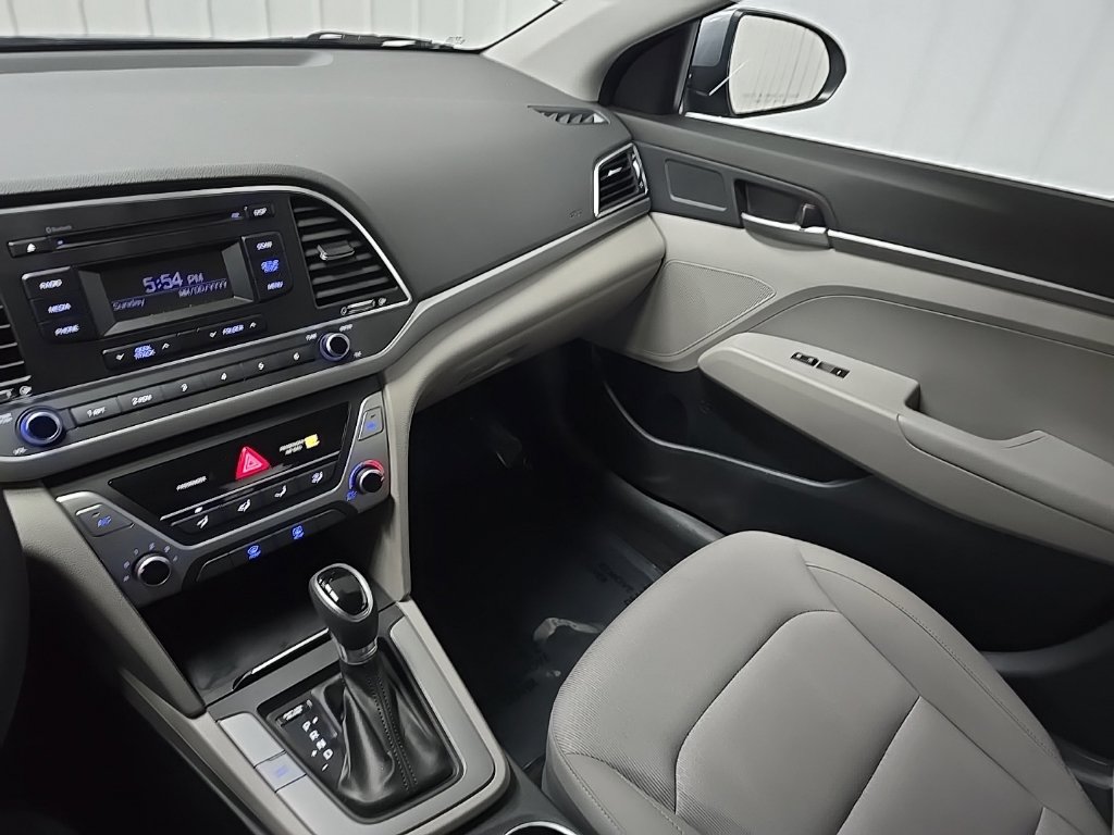 Used 2018 Hyundai Elantra SE FWD image 24