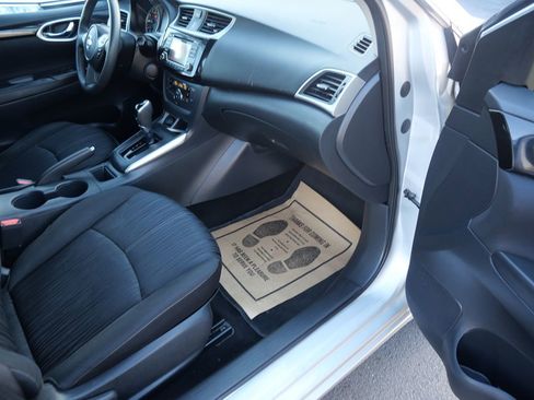 Used 2018 Nissan Sentra SV image 16