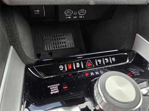 New 2026 Jeep Grand Wagoneer Limited image 16