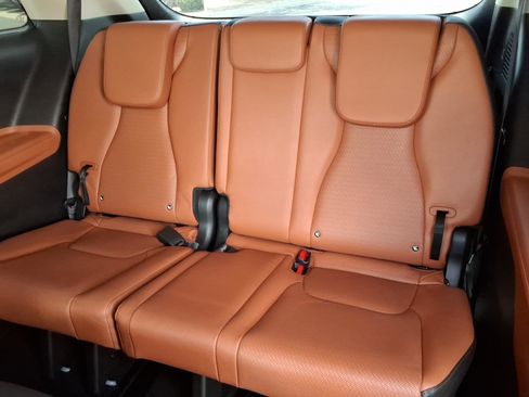 Used 2024 Kia Carnival SX Prestige FWD image 24
