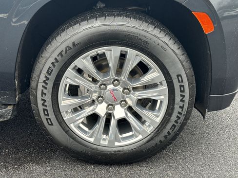 Used 2022 GMC Yukon XL Denali image 13