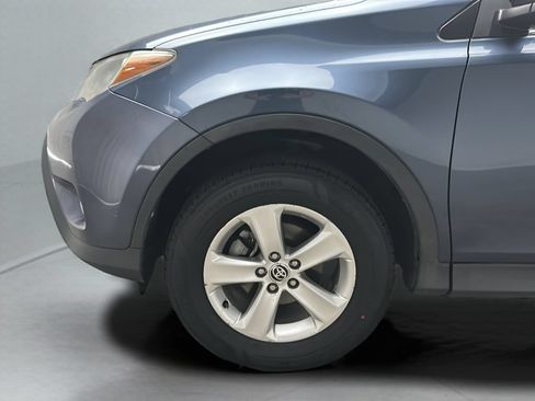 Used 2014 Toyota RAV4 XLE FWD image 9