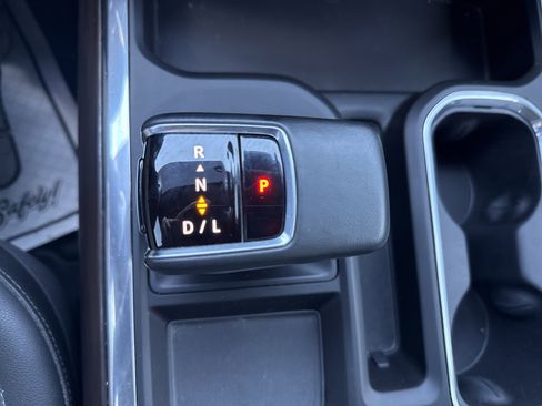 Used 2023 GMC Sierra 1500 SLT w/ SLT Premium Package image 30