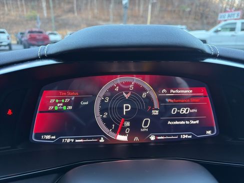 Used 2024 Chevrolet Corvette Stingray Preferred Cpe w/ Z51 Performance Package image 24