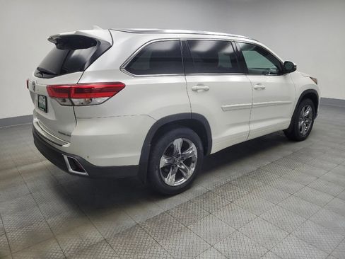 Used 2018 Toyota Highlander Limited Platinum image 10