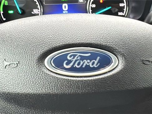 Certified 2022 Ford Maverick Lariat w/ Lariat Luxury Package image 19