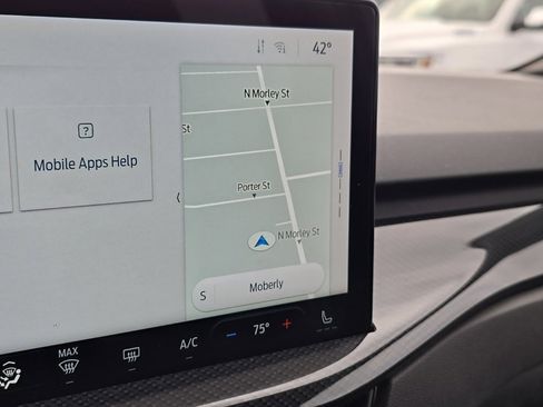 Used 2024 Ford Escape ST-Line w/ Tech Pack #1 image 35