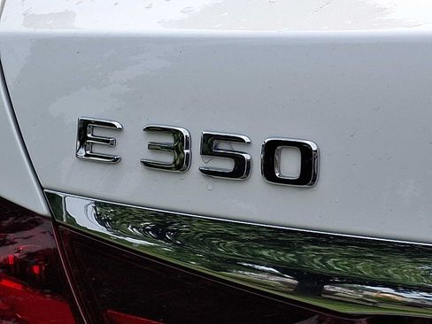 Used 2023 Mercedes-Benz E 350 4MATIC Sedan image 29