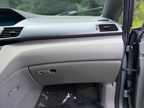 Used 2011 Honda Odyssey EX image 22