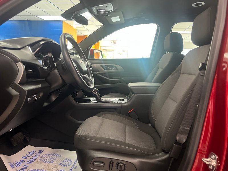 Used 2023 Chevrolet Traverse LT w/ LPO, Floor Liner Package AWD/4WD image 19