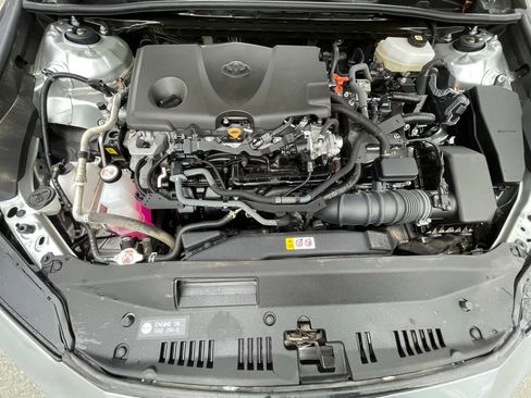 Used 2025 Toyota Camry SE image 32