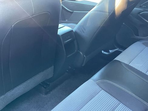 Used 2025 Chevrolet Trax LT image 23