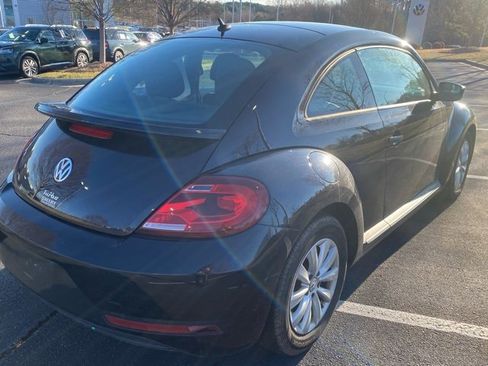Used 2018 Volkswagen Beetle 2.0T S image 11