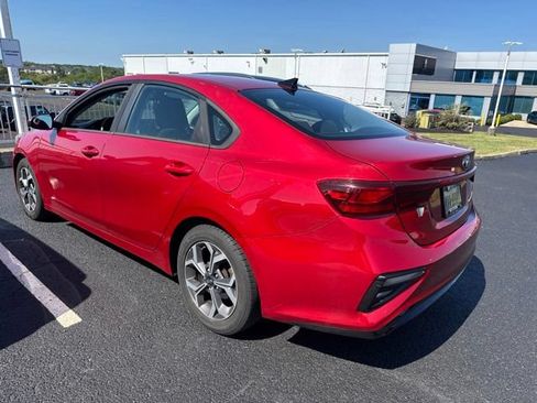 Used 2019 Kia Forte LXS FWD image 7