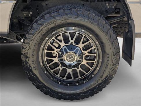 Used 2022 Ford F250 Lariat image 24