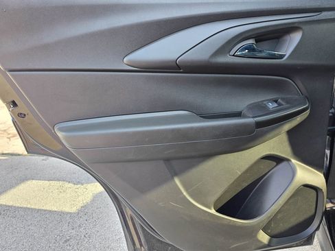 Used 2025 Chevrolet TrailBlazer ACTIV w/ Driver Confidence Package image 12